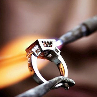 Egyedi ékszer készítés